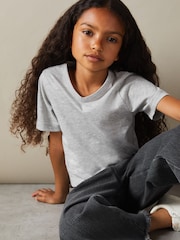 Camiseta en mezcla de algodón con cuello en pico Bailey de Reiss - Imagen 1 de 4
