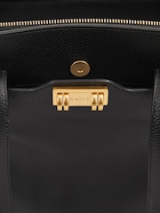 Reiss Tote-Bag „Delphine“ aus genarbtem Leder - Bild 5 von 5