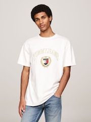 Tommy Jeans Regular Fit Gold Crest 100% Cotton T-Shirt - Imagen 1 de 5