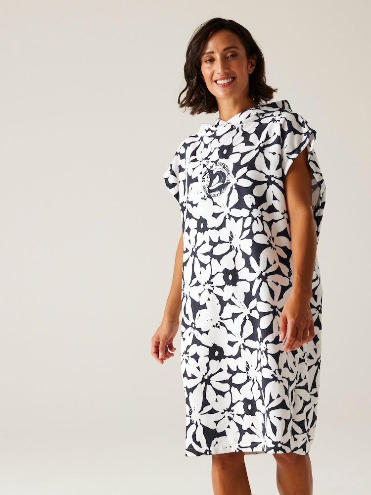 Regatta Blue Adults Towel Robe - Image 2 of 8