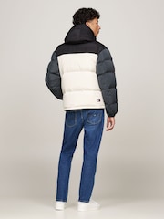 Tommy Jeans Natural Tommy Jeans Gold Alaska Puffer Jacket - Image 2 of 7