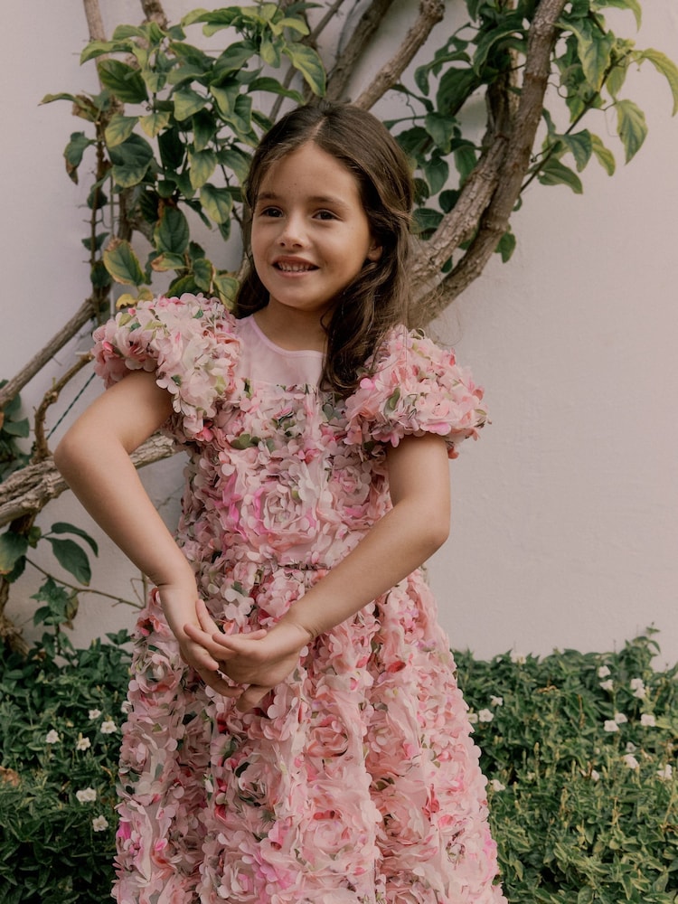 Vestido texturizado rosa con estampado floral por toda la superficie en 3D de Baker by Ted Baker - Imagen 2 de 13 Vestido texturizado rosa con estampado floral por toda la superficie en 3D de Baker by Ted Baker - Imagen 2 de 13