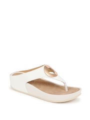Pavers White Toe Post Sandals - Image 2 of 5