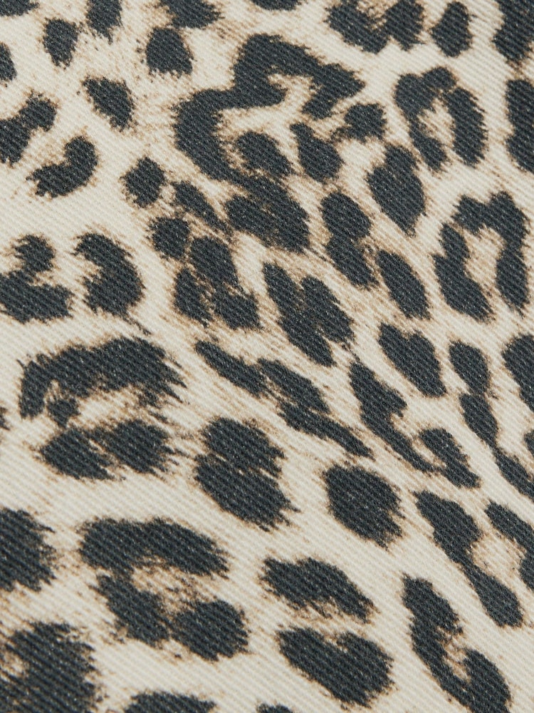 River Island Brown Petite Relaxed High Rise Straight Leopard Print 100% Cotton Jeans - Image 5 of 5