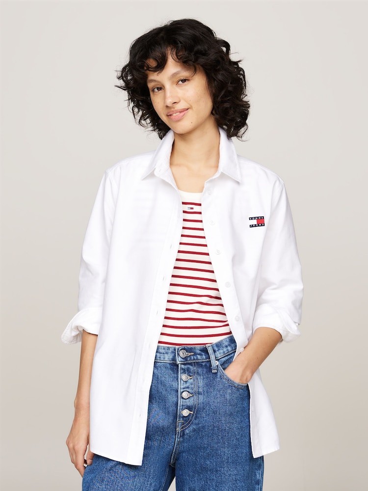 Tommy Jeans Relaxed Badge White Shirt - Image 1 of 5