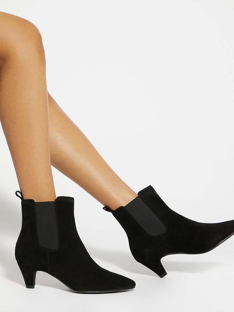Schwarz - Dune London, Obvious Comfort, Chelsea-Stiefel mit Kitten-Absatz - Bild 1 von 6 Schwarz - Dune London, Obvious Comfort, Chelsea-Stiefel mit Kitten-Absatz - Bild 1 von 6