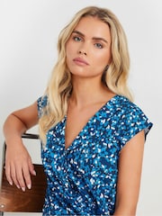 M&Co Smudge Spot gewebtes Wickeltop mit Print und Kurzarm, Petite - Bild 5 von 6