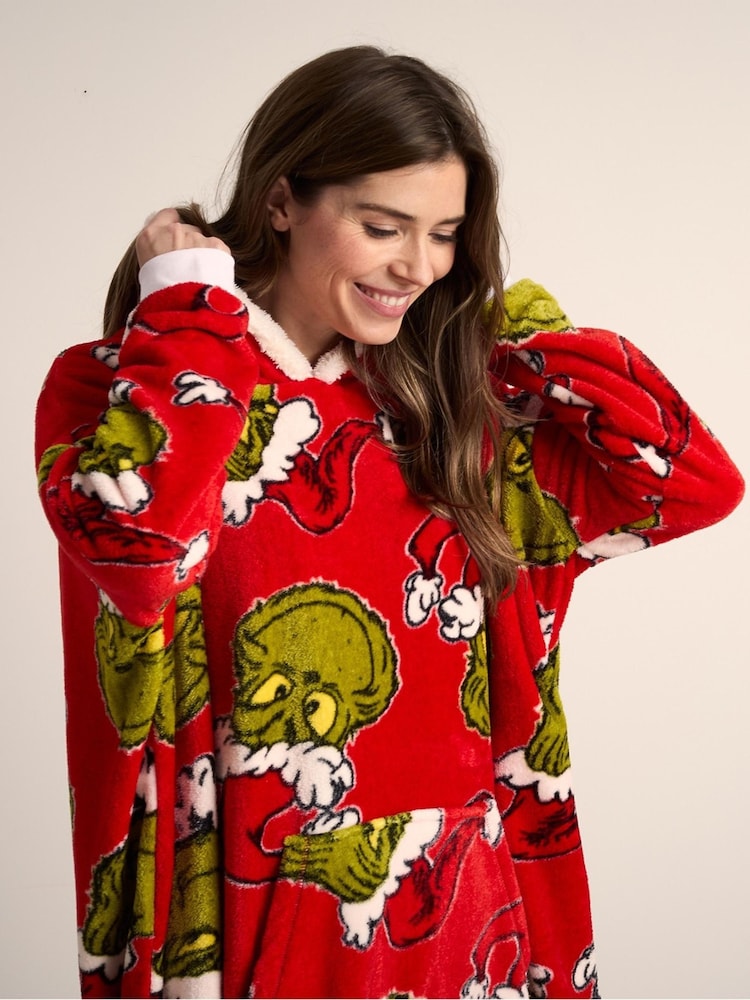 Brand Threads Red Grinch Adults Hooded Blanket - Image 3 of 7