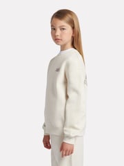 Biały - Bluza dziewczęca New Balance z okrągłym nadrukiem z motywem kwiatowym - Image 2 of 9