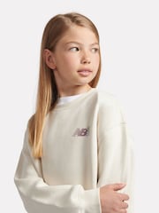 Biały - Bluza dziewczęca New Balance z okrągłym nadrukiem z motywem kwiatowym - Image 4 of 9