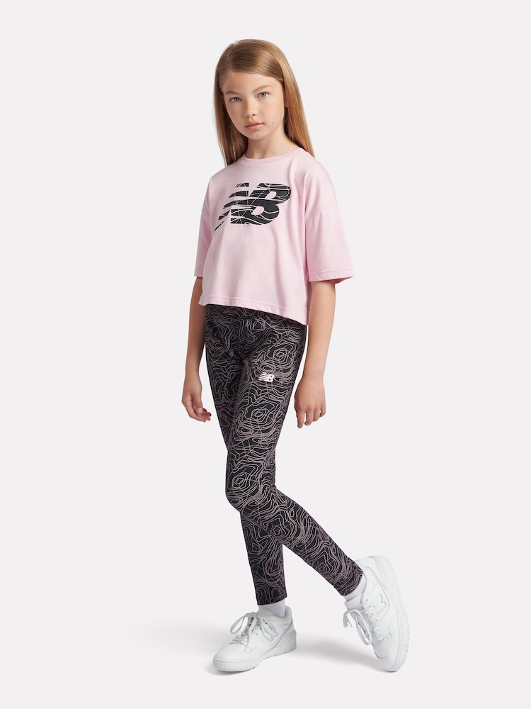 Roze - New Balance Girls 100% Cotton AOP Fill Logo T-Shirt - Image 6 of 9