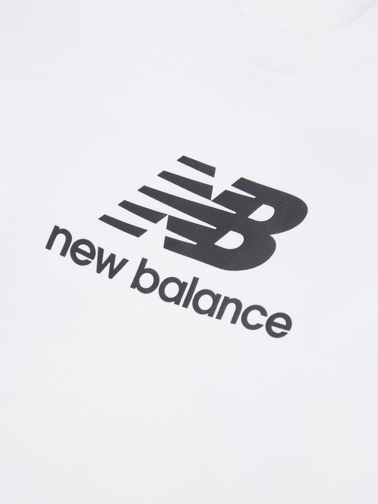 أبيض - سويت شيرت للبنات مزين بطبعة شعار بأحرف متداخلة من New Balance - Image 3 of 3