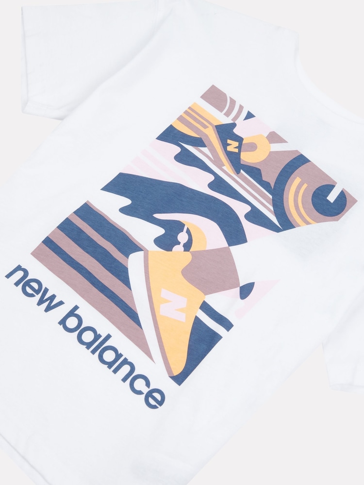 تيشرت للبنات من القطن 100% من تشكيلة Greatest Hits من New Balance - صورة 11 من 11 تيشرت للبنات من القطن 100% من تشكيلة Greatest Hits من New Balance - صورة 11 من 11