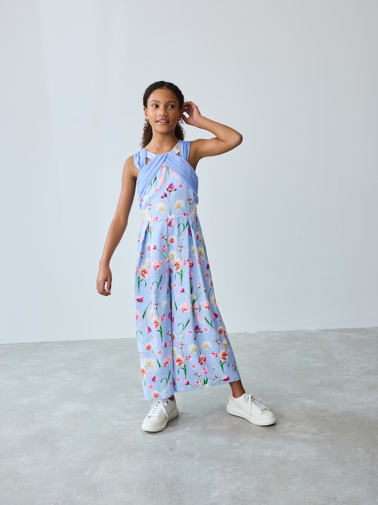Baker by Ted Baker – Jumpsuit aus Chiffon-Mix mit Floralmuster in Blau - Bild 1 von 10 Baker by Ted Baker – Jumpsuit aus Chiffon-Mix mit Floralmuster in Blau - Bild 1 von 10