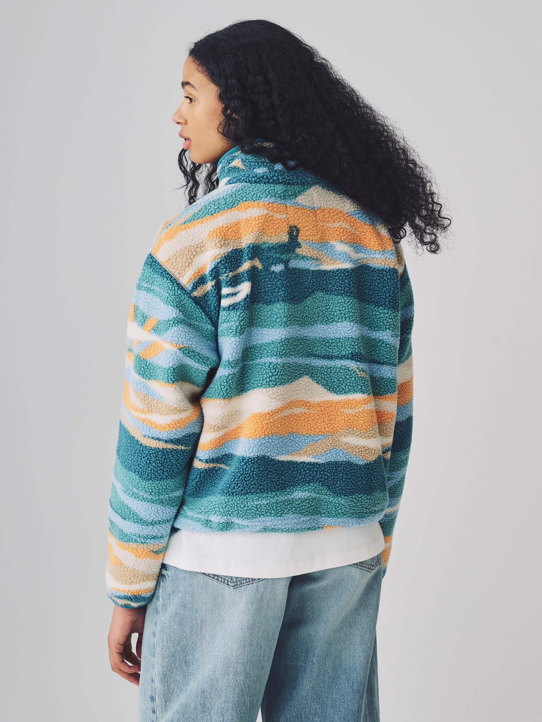 Buy Columbia Green Helvetia™ II Printed Cropped Half Snap Buy Columbia Green Helvetia™ II Printed Cropped Half Snap