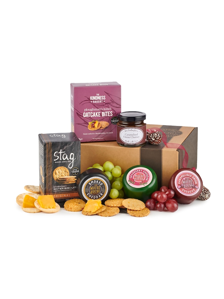 Spicers of Hythe Three Cheese Hamper - Image 1 of 1