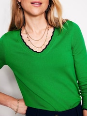 Boden Green Merino Scallop V-Neck Jumper - Image 2 of 5