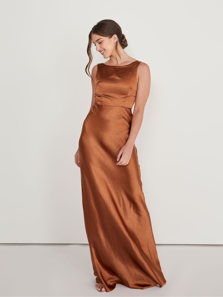 Vestido de dama de honor de satén con escote en la espalda de Six Stories - Imagen 1 de 5