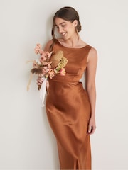 Vestido de dama de honor de satén con escote en la espalda de Six Stories - Imagen 3 de 5