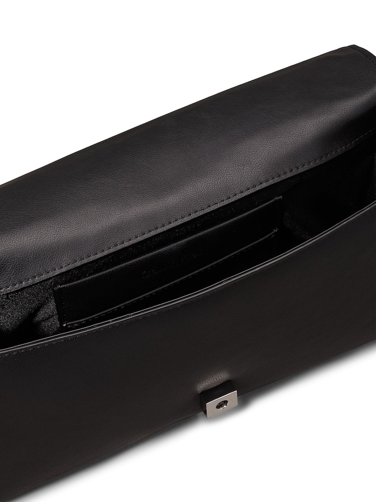 Calvin Klein Black Diamond Quilt Conv Shoulder Bag - Image 4 of 6