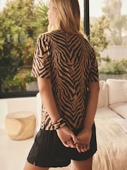 Animal Print Cotton Modal Slouch V-Neck T-Shirt - Image 4 of 5