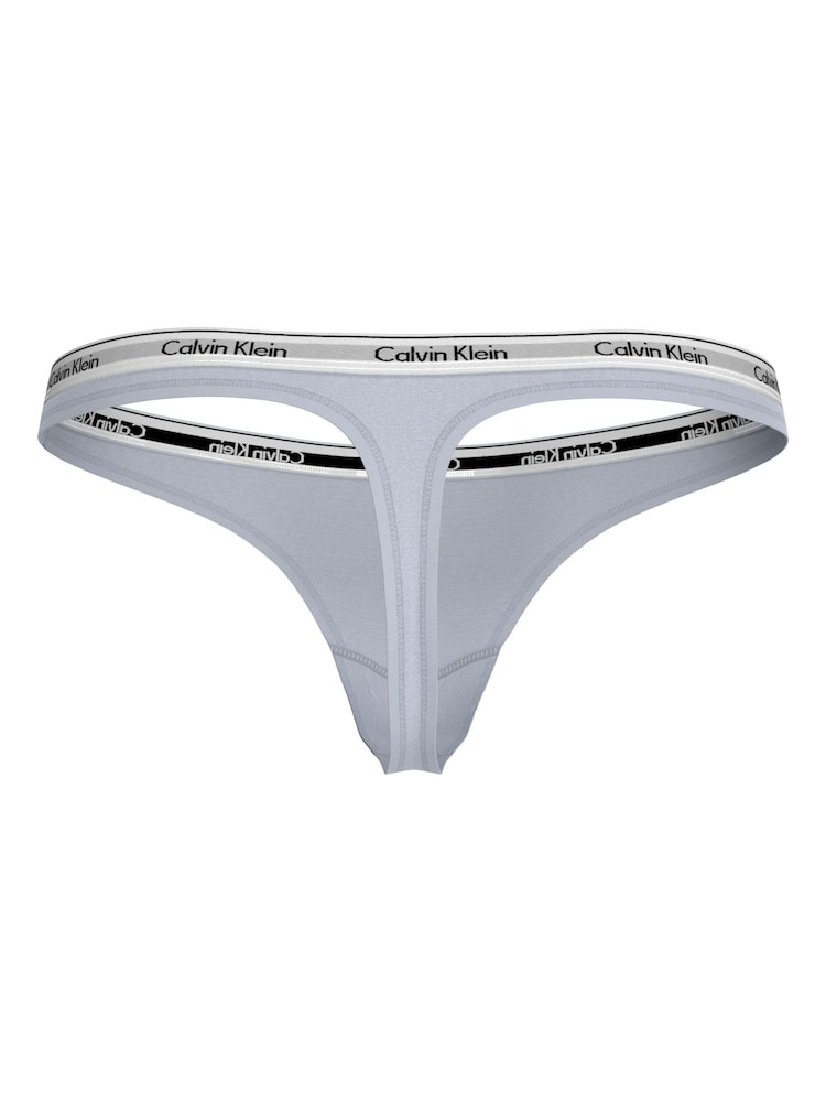 سروال داخلي رفيع مزين بشعار عصري من Calvin Klein - صورة 2 من 5 سروال داخلي رفيع مزين بشعار عصري من Calvin Klein - صورة 2 من 5