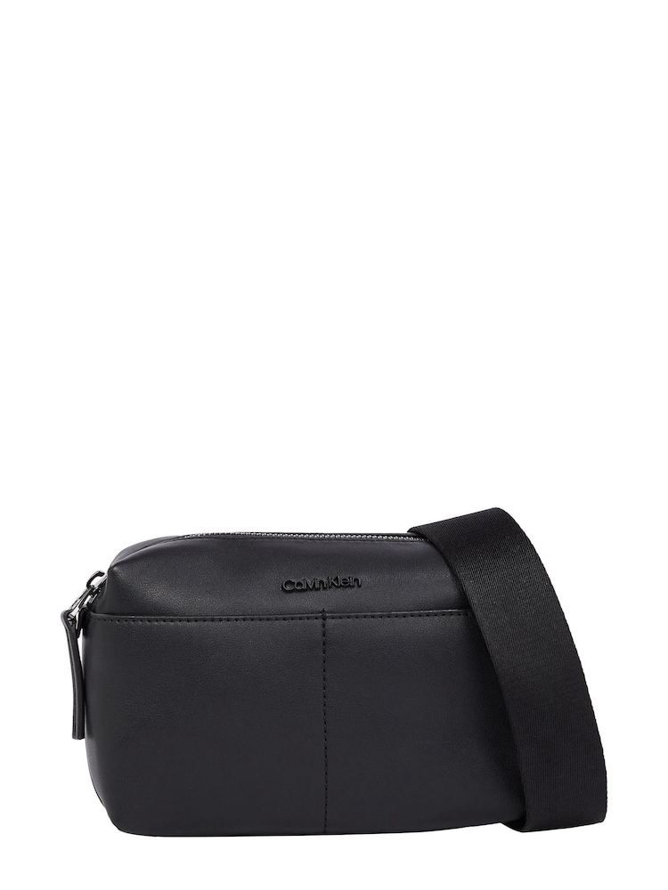 Calvin Klein Black Essential Clean Camera Bag - Image 2 of 5
