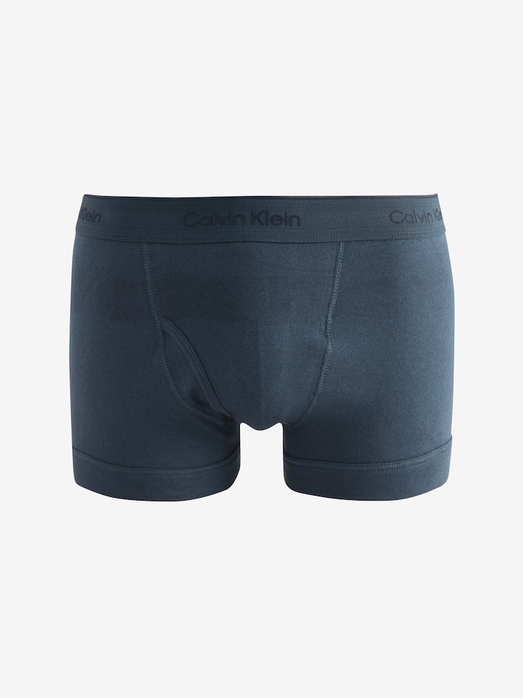 Calvin Klein Black/Blue/Navy 100% Cotton Heritage Stretch Boxers 3 Pack - Image 4 of 4