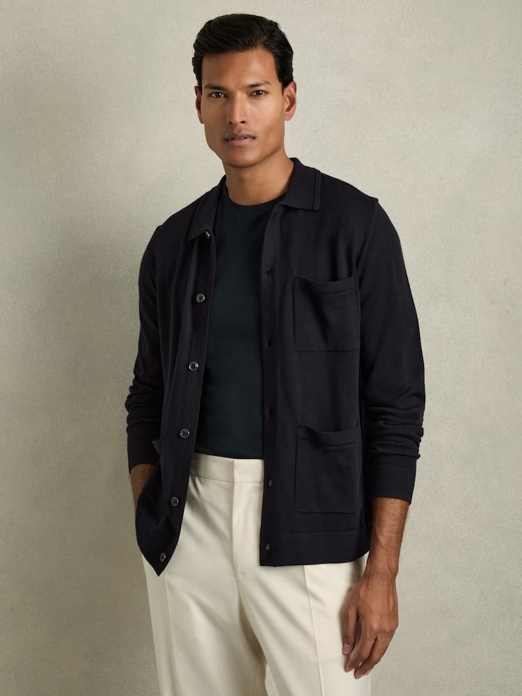 Mornarica - Reiss Munich Merino Wool z gumbi po celotni dolžini pletena jopa - Slika 1 iz 7