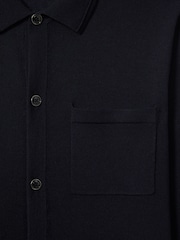 Mornarica - Reiss Munich Merino Wool z gumbi po celotni dolžini pletena jopa - Slika 7 iz 7