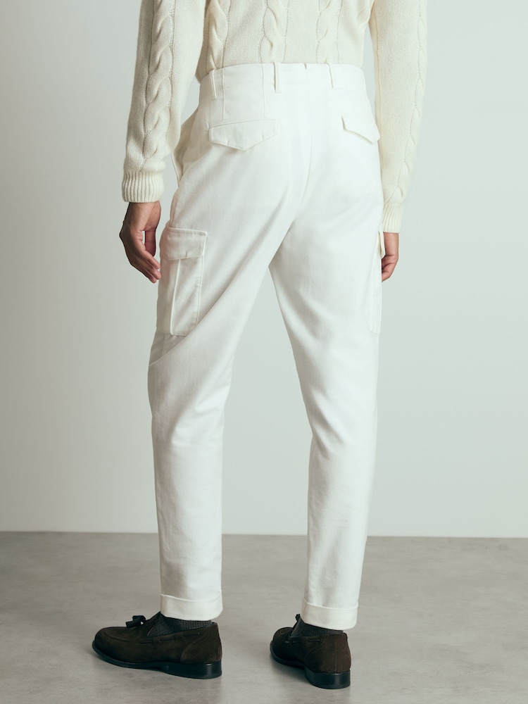 أبيض - بنطلون كارجو مولسكين من القطن 100% Lato تشكيلة Atelier من Reiss - Image 5 of 6
