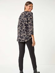 Roman Brown Textured Abstract Print Top - Image 2 of 5