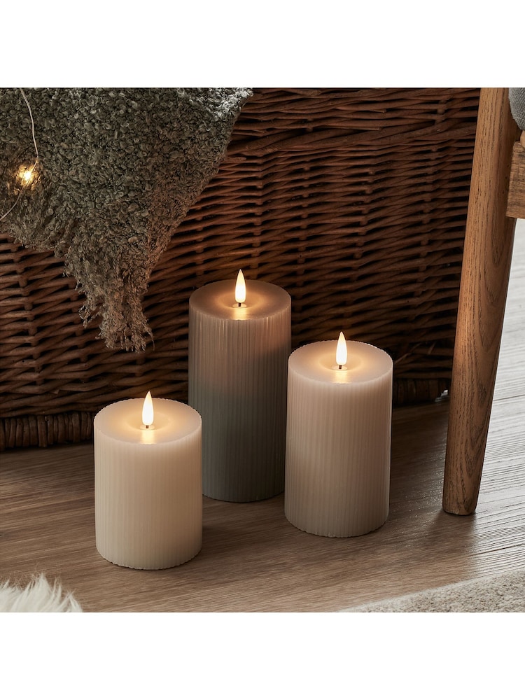 Lights4fun Grey TruGlow® Ribbed Pillar Trio LED Candle - Image 3 of 3