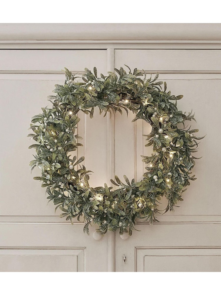 Lights4fun Oversized 62cm Pre Lit Mistletoe Christmas Wreath - Image 1 of 2