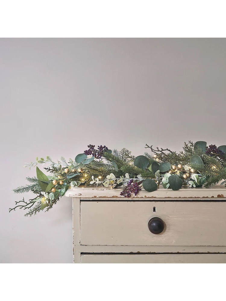 Lights4fun 2m Pre Lit Eucalyptus Pine Berry Christmas Garland - Image 2 of 2