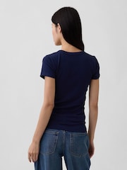 Blau - Gap Modern V-Neck Short T-Shirt - Bild 2 von 4