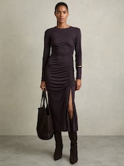 Reiss Burgundy Rosie Petite Jersey Ruched Midi Dress - Image 5 of 6