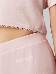 طقم بيجامة بتصميم محبوك من Calvin Klein - صورة 4 من 5