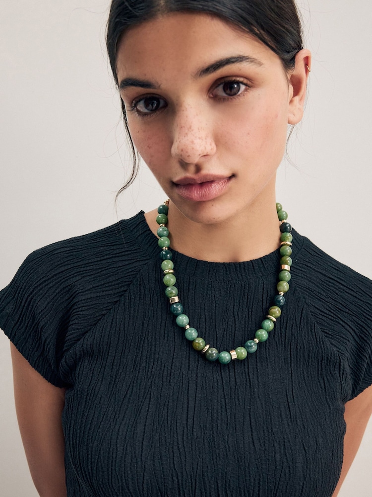Green Round Beaded Necklace - Image 2 of 4
