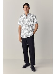 Black/White Floral Regular Fit Short Sleeve Seersucker Shirt - Image 2 of 7