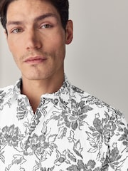 Black/White Floral Regular Fit Short Sleeve Seersucker Shirt - Image 4 of 7