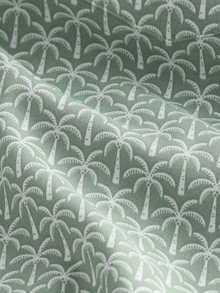 Verde con estampado de palmeras - Regular - Camisa Oxford de manga corta con cuello abotonado y planchado fácil - Imagen 3 de 3 Verde con estampado de palmeras - Regular - Camisa Oxford de manga corta con cuello abotonado y planchado fácil - Imagen 3 de 3
