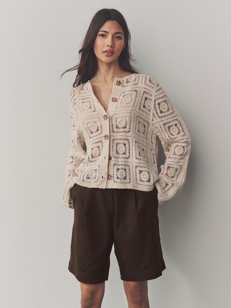 Chocolate and White Linen Rich City Shorts 2 Pack - Image 2 of 15