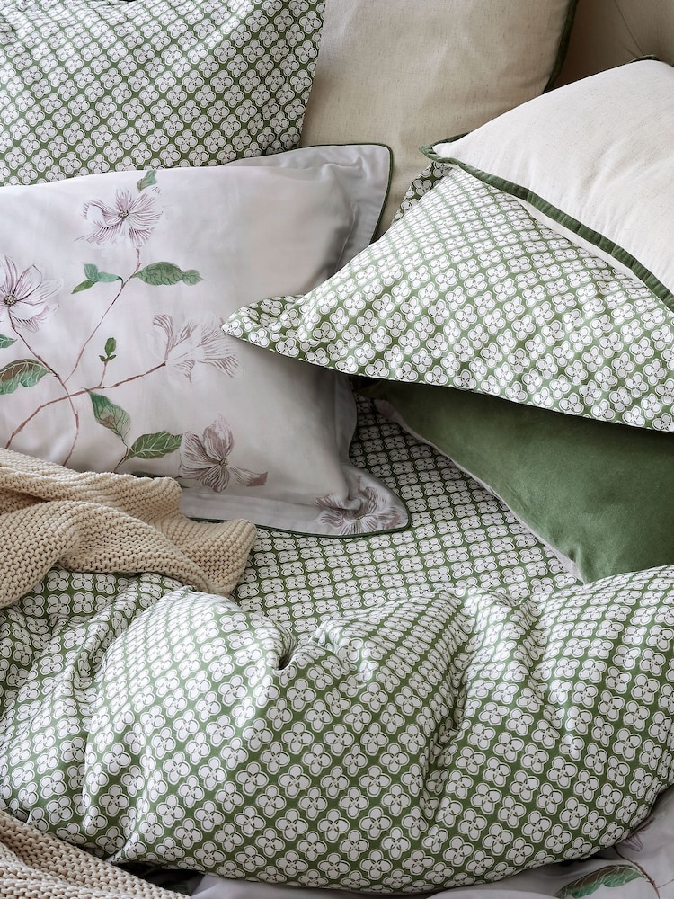 Christy Olive Green Magnolia 100% Cotton Percale Duvet Set - Image 5 of 5