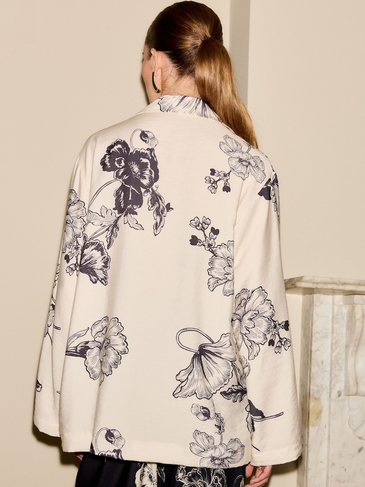 Crème fleuri - Blazer doux et décontracté - Image 3 of 8