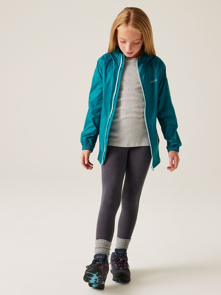 Turquoise/blauw - Regatta Kids Waterproof Pack It Jacket III - Image 3 of 10