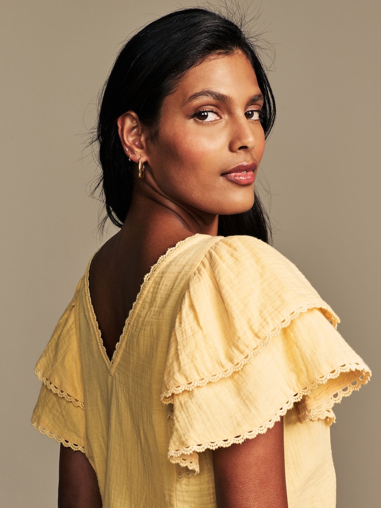 Jaune Buttermilk - Haut Laura Ashley Volants à manches 100% coton avec bordures en dentelle - Image 9 of 13
