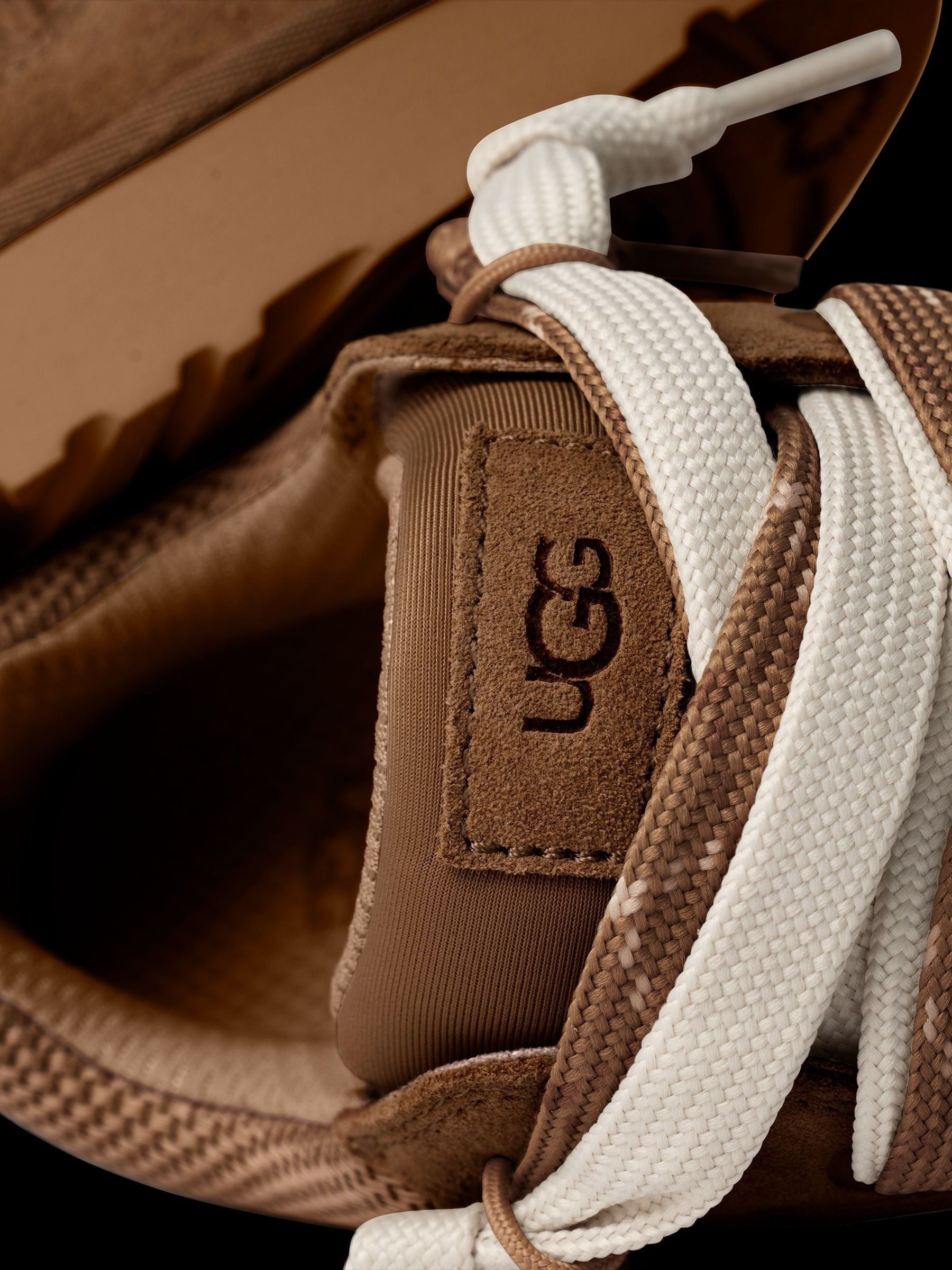 Cumpără Maro - Pantofi sport UGG Lo Lowmel from Next Romania