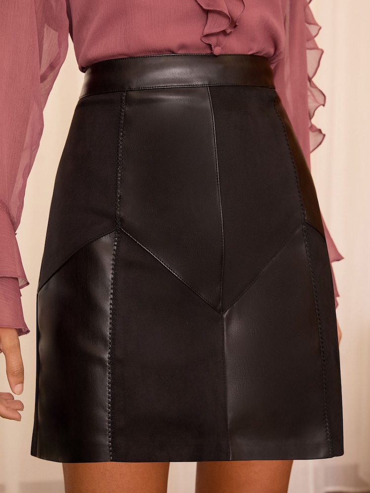 Love & Roses Black Faux Leather and Suedette Patch Mini Skirt - Image 2 of 4