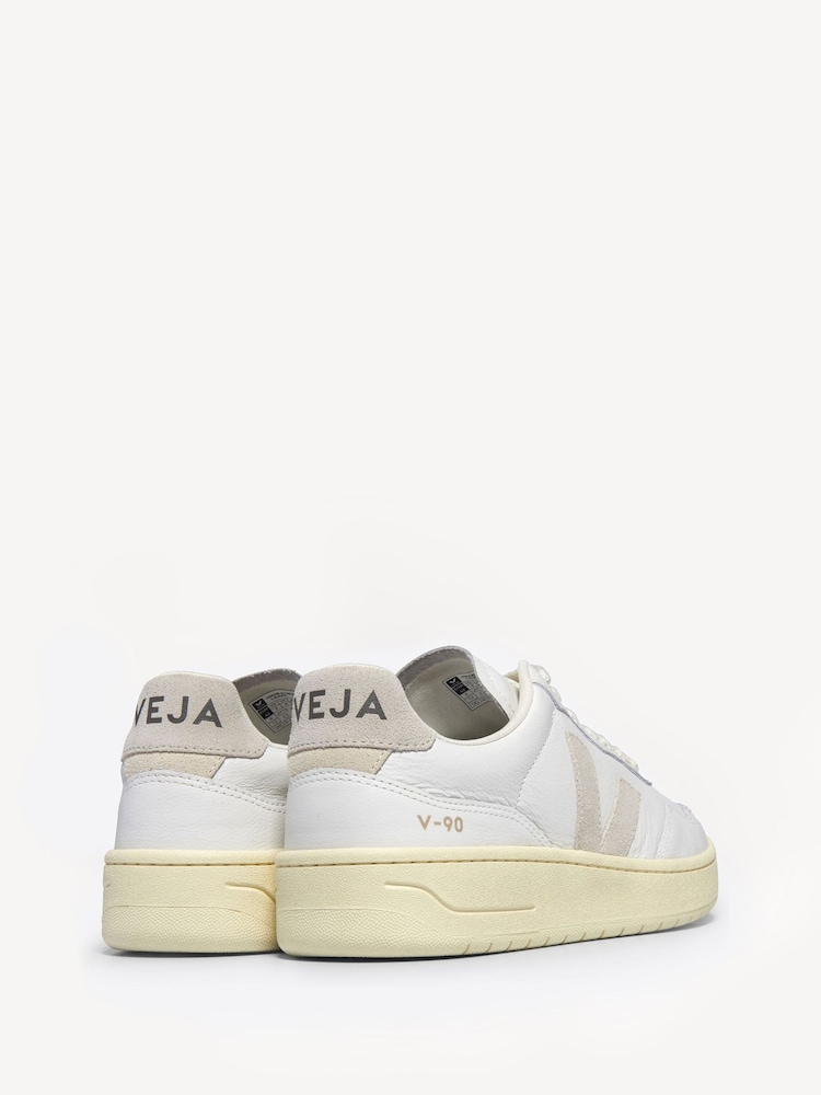 Veja V-90 White Trainers - Image 2 of 3